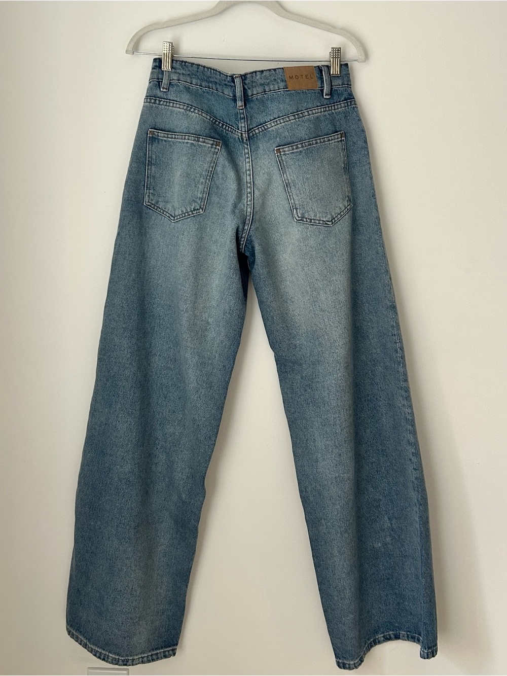Motel Rocks Low Rise Wide Leg Parallel Jeans - Medium Wash, Size 28 - Picture 8 of 9